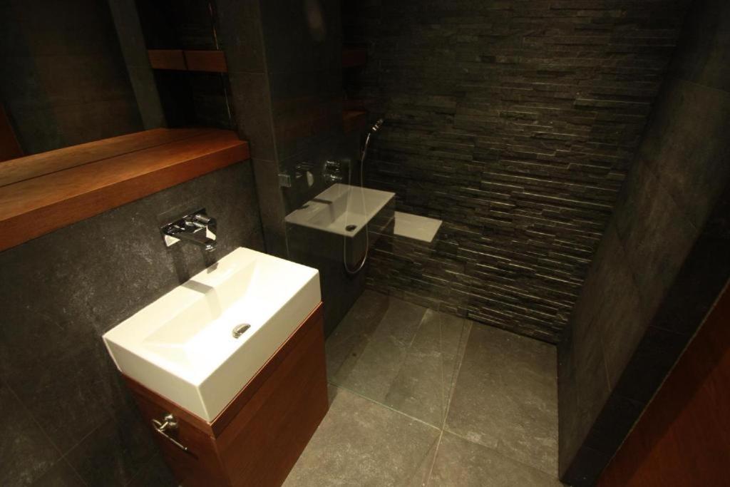 Modern & Resto Apartments Krakow Exterior photo
